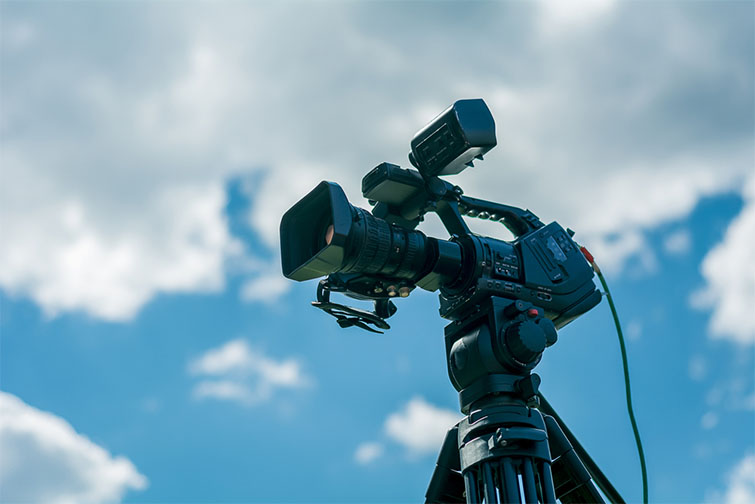 Six Videography Tips for Shooting in Bright Sunlight — Sun and Shadows Six Videography Tips for Shooting in Bright Sunlight — Sun and Shadows