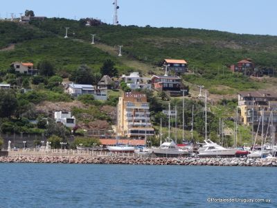 El Puerto y el Cerro San Antonio - Piriápolis