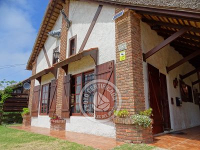 House Las Caídas del Diablo Punta del Diablo