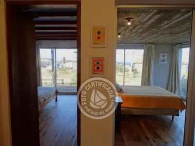 Perro del Mar - Punta del Diablo