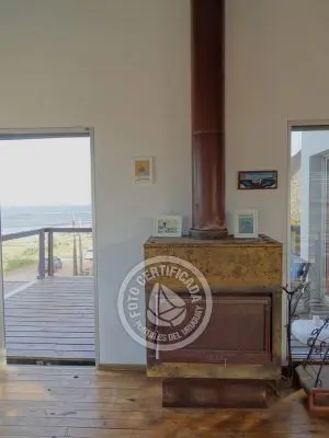 Perro del Mar - Punta del Diablo