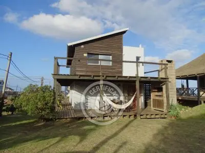 Perro del Mar - Punta del Diablo