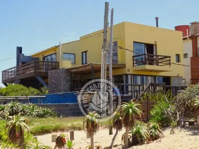 Casa Lobos de mar Punta del Diablo