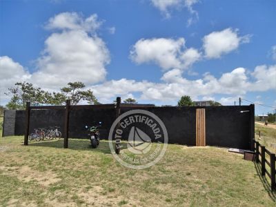 Villa Negro y Blanco Punta del Diablo