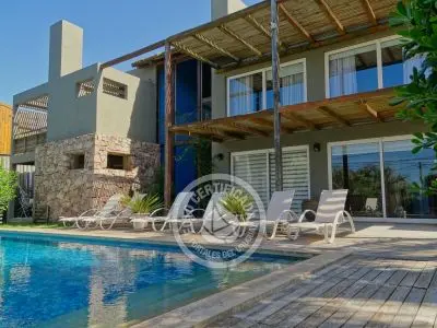 Villa Juana - Bungalows & Suites