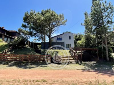 House Rubia Diabla Punta del Diablo