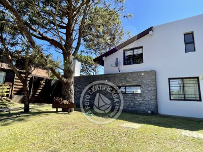 House Rubia Diabla Punta del Diablo