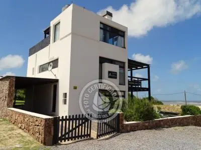 Lo que Dejas - Punta del Diablo