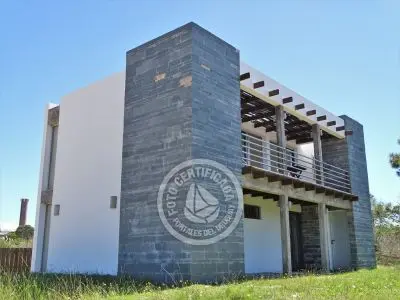 House Periquete Punta del Diablo