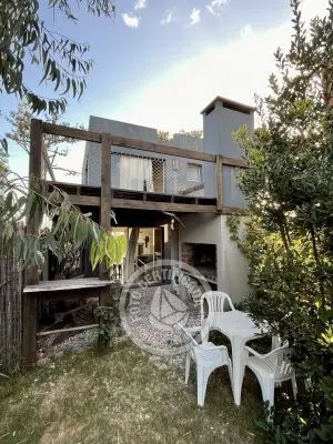 Iona Lis - 1 - Punta del Diablo