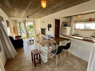 Iona Lis - 1 - Punta del Diablo