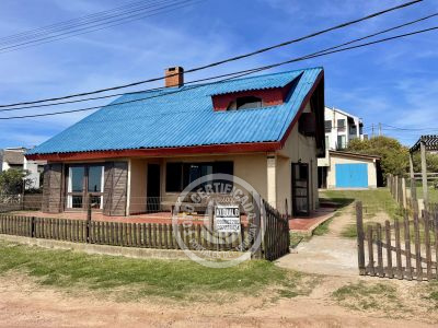 Cabaña Monbisaggio Punta del Diablo