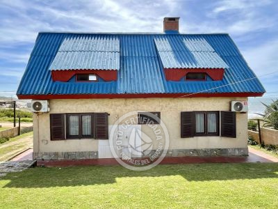 Cabaña Monbisaggio Punta del Diablo