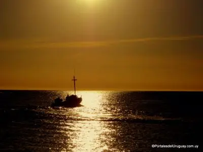 Pesquero en Playa Hermosa