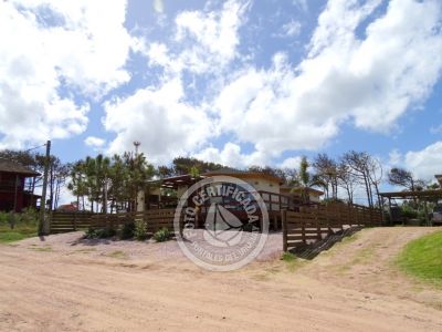 Complejo Paraiso del Diablo Punta del Diablo