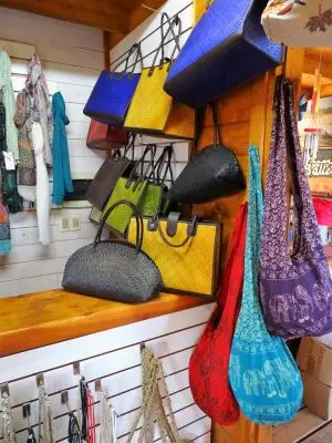 Shopping - Gifts Paseo del Rivero Punta del Diablo