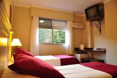 Hotel Ayres Colonia Colonia