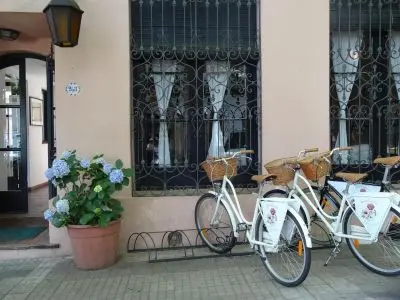 Inn de la Flor Colonia