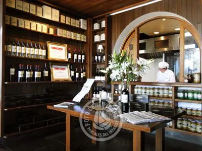 Restaurant PURA - Four Seasons Carmelo Resort Colonia