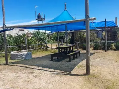 Casa Casa/Local de 130 metros cuadrados a 60m de la playa Cabo Polonio