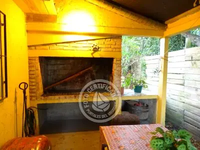 Complexo 29 Bis y Vaneka Valizas