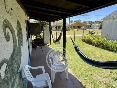 Cabin Decir Amigos Valizas