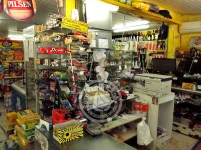 Supermercado, mercado e suprimentos Dafael La Coronilla