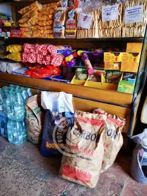 Supermarkets markets and supplies La Cabina Villa Serrana