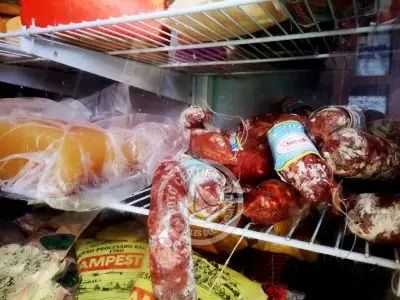 Supermarkets markets and supplies La Cabina Villa Serrana