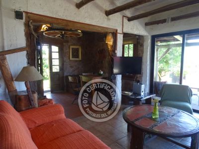 House El Guitarrero Villa Serrana