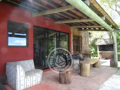 House El Guitarrero Villa Serrana