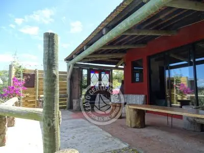 House El Guitarrero Villa Serrana