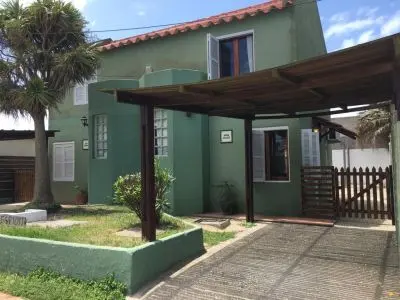 House Agua Dulce  La Paloma