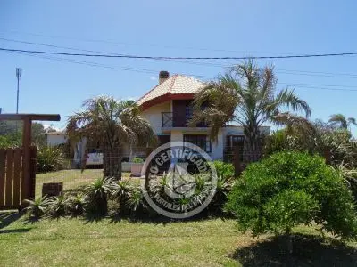 House Albiceleste La Paloma