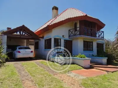 House Albiceleste La Paloma