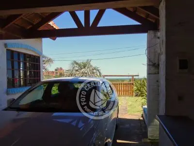 House Albiceleste La Paloma