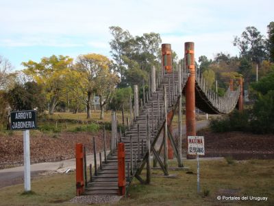 Paseos y Actividades Puente Colgante  Valle Edén