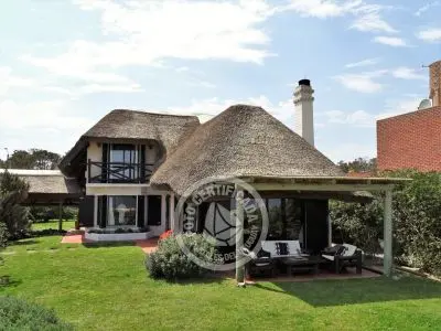 Casa La Madriguera Punta Colorada