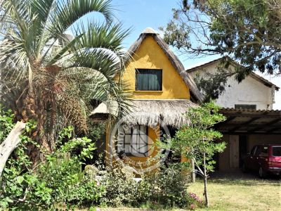 Cabana Los Bisnietos Aguas Dulces