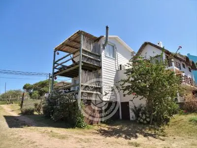 Casa Luz interior. Punta del Diablo