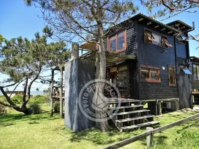 Cabin Las Negras - 2 plantas Punta del Diablo