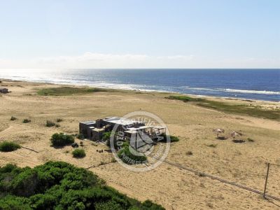 Inn Chez Silvia Suite Bistro & Cabañas Oceanía del Polonio