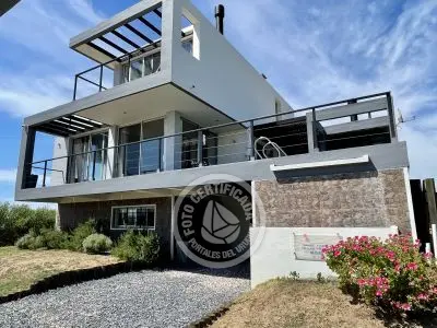 Santa Maria de Las Arenas - Portal del Diablo