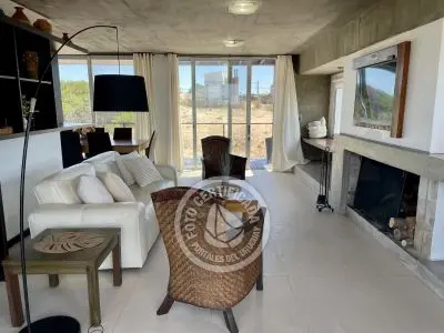 Santa Maria de Las Arenas - Portal del Diablo