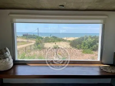 Santa Maria de Las Arenas - Portal del Diablo