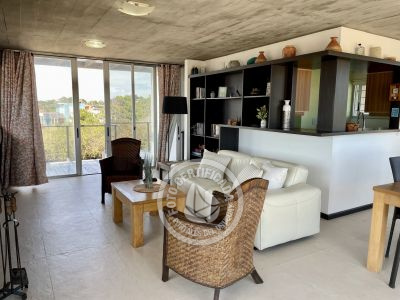 Santa Maria de Las Arenas - Portal del Diablo