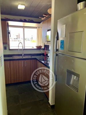 Santa Maria de Las Arenas - Portal del Diablo