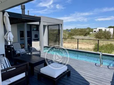 Santa Maria de Las Arenas - Portal del Diablo