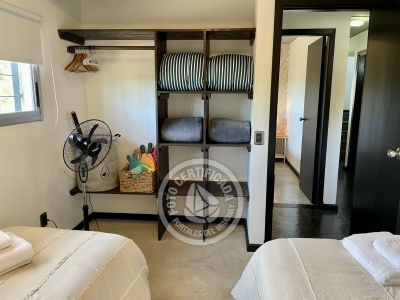 Santa Maria de Las Arenas - Portal del Diablo