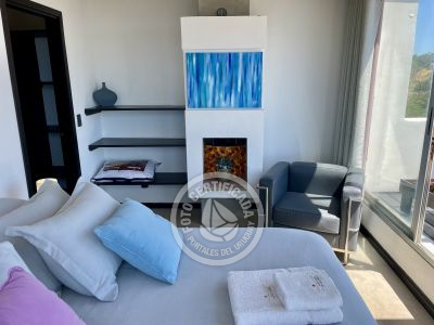 Santa Maria de Las Arenas - Portal del Diablo